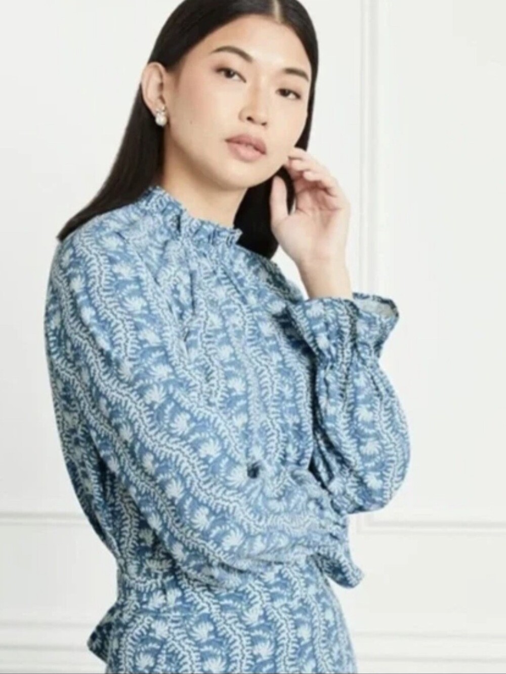 Hill House The Millie Top in Trailing Vine Blue Crepe